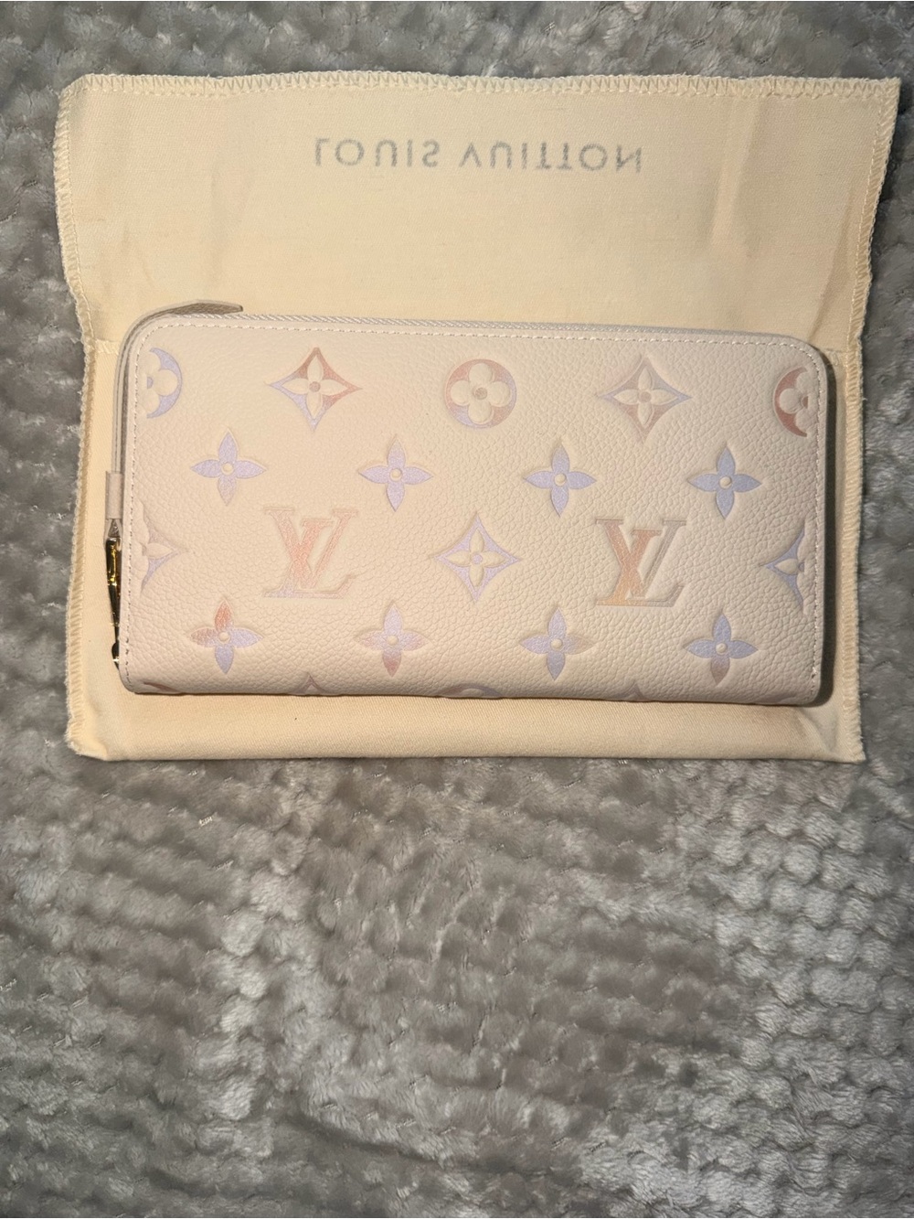 Louis Vuitton Dream Beige Monogram Embossed Zip Wallet - Picture 4 of 9